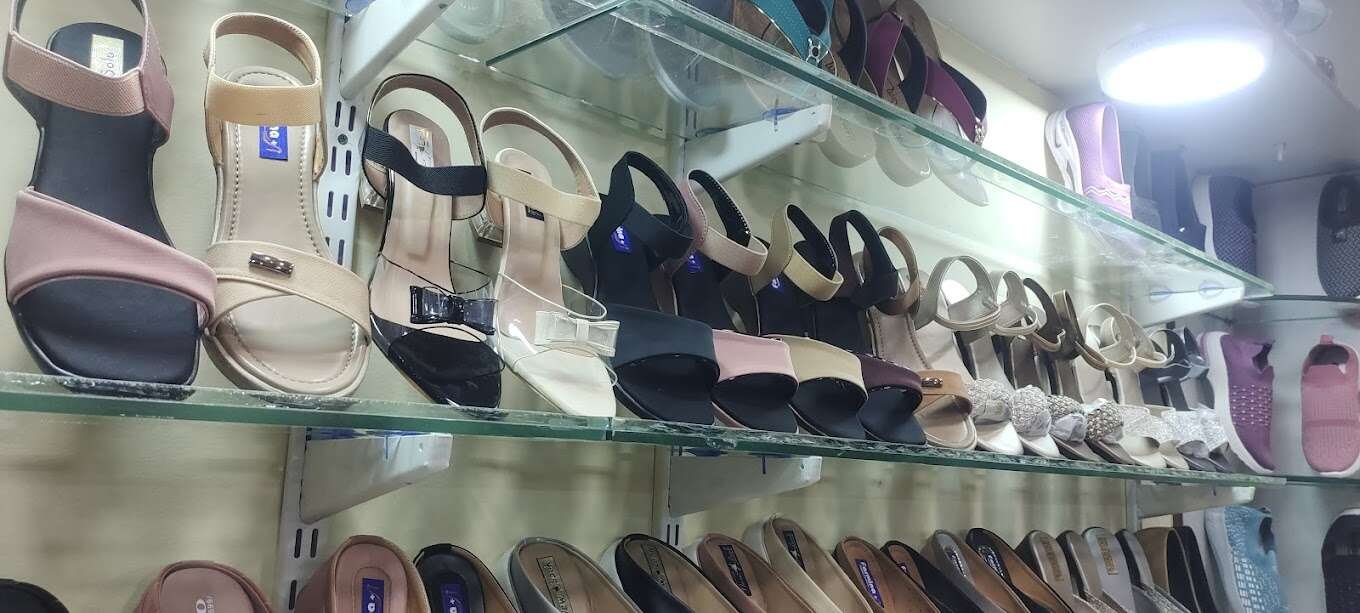 Good fashion footwear